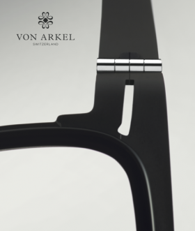 Von Arkel conçoit des montures avec des charnières tout droit inspirées de l’horlogerie 