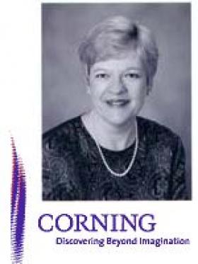 Vivian L. Gernand, Vice Président de Corning Inc division ophtalmique