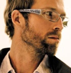 Avec la nouvelle licence Napapijri, ADCL-Aplus cible les premiers presbytes actifs