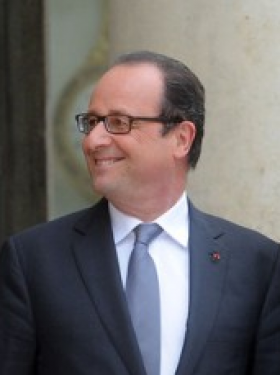 François Hollande change de nouveau de lunettes... pour du Made in France ?