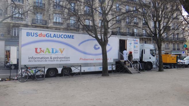 Combattre l'invisible avec le Bus du Glaucome à Paris