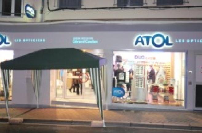 Le Président d'Atol, Gérard Coulon, inaugure la nouvelle identité de son magasin en Lorraine