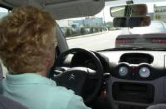 Contrôler la vue des seniors diminue le nombre d'accidents de la route : l'exemple de la Floride