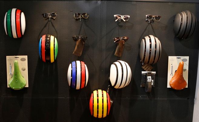 Carrera combine solaires et casques de vélo pour une totale « Racing Attitude »