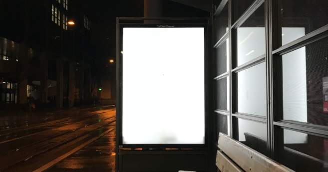 Supprimer la publicité numérique en vitrine : Lyon prend les devants 