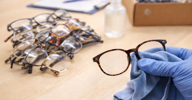 Montures optiques reconditionnées : ce que change la nouvelle réglementation pour les opticiens
