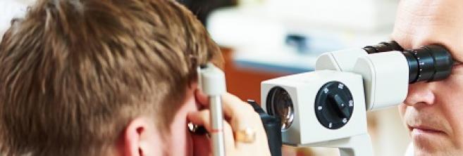 Un ophtalmologiste propose une fois par semaine des consultations nocturnes