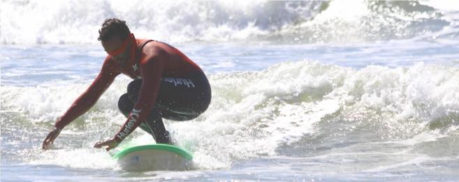 Etre malvoyant et faire du surf, c'est possible !