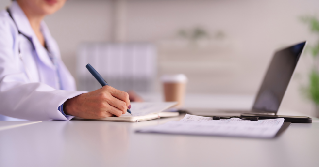 Téléconsultation : entre promesse territoriale et usage urbain, que disent vraiment les données ?