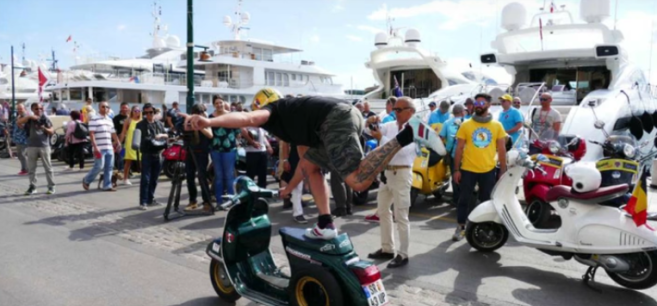 Les lunettes Vespa à l’honneur à Saint-Tropez