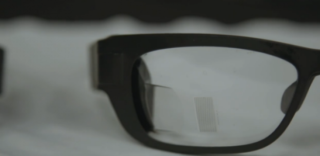 Zeiss veut relancer le marché des lunettes connectées avec un verre intelligent   
