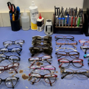 Vos clients sont formidables: la dame aux 26 paires de lunettes