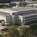 Alcon franchit la barre des 10 milliards de dollars de chiffre d’affaires en 2025