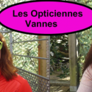 Une opticienne crée en magasin des lunettes en impression 3D