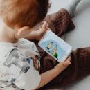 Écrans et myopie: le facteur aggravant de la vision de près permanente