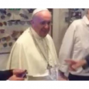 L’opticien du pape fait don d’une monture au musée de la lunette à Morez
