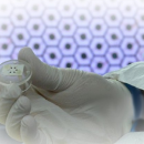 DMLA: Pixium Vision a réussi l’activation de son implant sous-rétinien photovoltaïque 