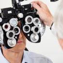 Optométrie: un sénateur demande au gouvernement d'éclaircir sa position