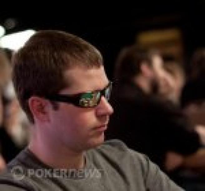 Le port de lunettes solaires aux tables de Poker fait d bat Acuit