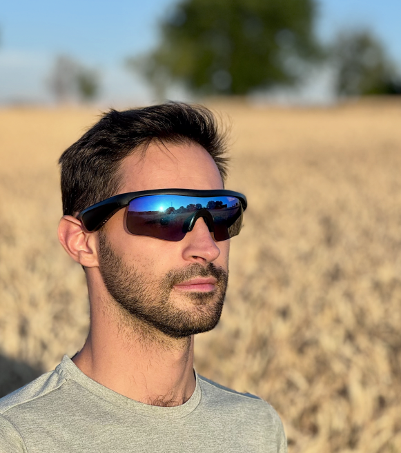 photo_bastien_ontrack_lunettes_connectees_sportif.png