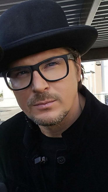 Zak bagans ray ban sales glasses