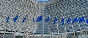 Ray-Ban Meta : la Commission européenne saisie après des clichés intimes pris sans autorisation et transmis à des sous-traitants