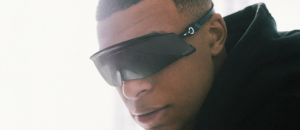 Kylian Mbappé devient ambassadeur d’une marque de lunettes