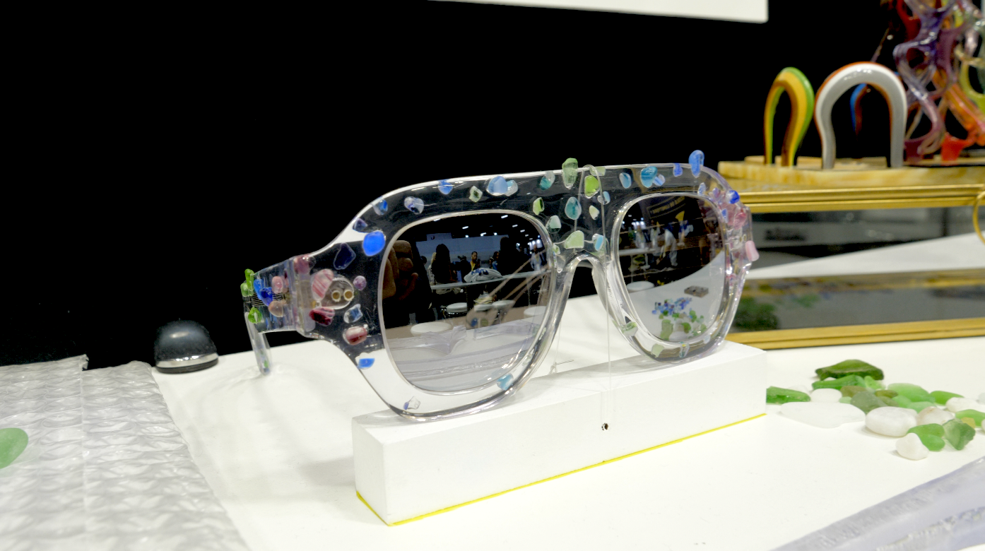 Monture lunette Ensaama Jasmine Ducloz et le lunetier italien Alessandro Monti