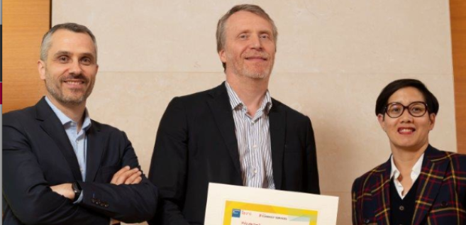 Michel Pâques a reçu le prix de l’œil pour ses travaux