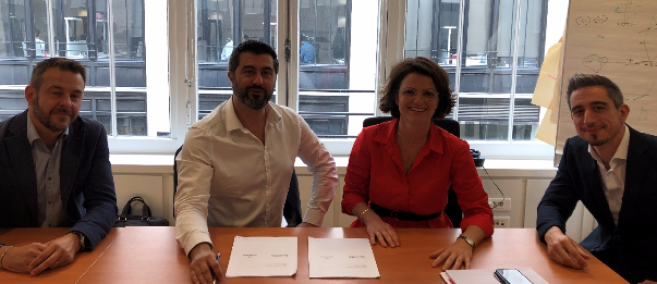 De gauche à droite : Nicolas Brouqueyre, directeur de ventes verres et contactologie chez Novacel - Jenkiz Saillet, directeur général chez Novacel - Laure Pichereau, CEO & co-fondatrice de la société Siview et Julien Raspe, directeur des ventes instrument chez Novacel