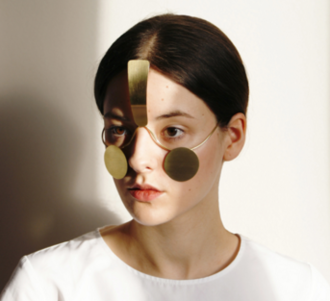 Un masque-bijou pour échapper à la reconnaissance faciale
