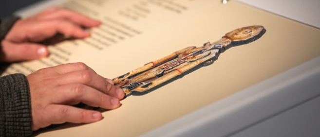 5 œuvres sont présentées sous la forme d’interprétations tactiles © mikli diffusion france 2019 - photo : Luc Marciano