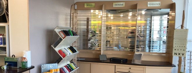 Votre confrère assure un service minimum mais a retiré toutes les montures de son magasin