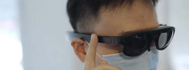 Des lunettes connectées pour prendre la température à distance ?