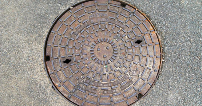 cambriolage_plaque_egout.png