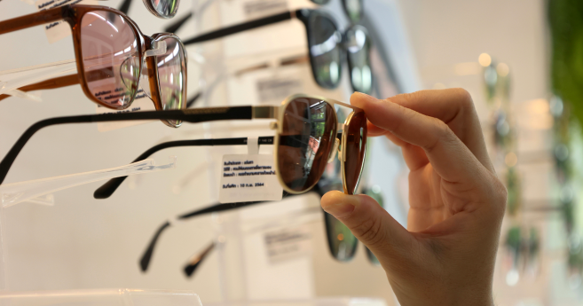 essilorluxottica_armani.png