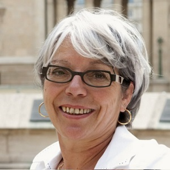 bio-marielou.jpg