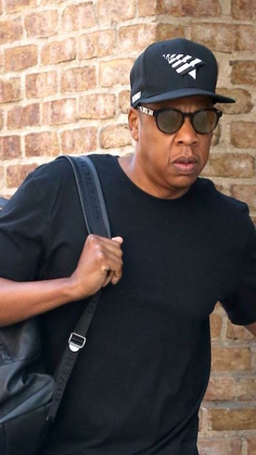jay-z_wearing_etnia_barcelona_sunglasses_3.jpg