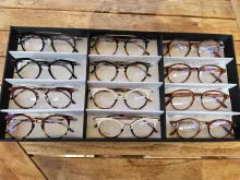1 Lot de 44 montures optiques CAZO