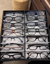 LOT DE MONTURES OPTIQUES