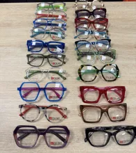 Lot de 20 montures optiques H.COLORS neuves