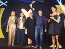 Le prix 1re Classe est décerné à Lightbird