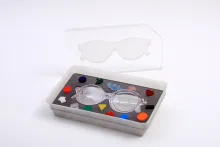 LUNETTES ELEMENTAIRES par Jan Sebastian Galan Bello (Colombie) - Prototype réalisé par Jacques Durand Occhiali