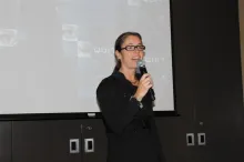 3ème soir : conférence sur les perspectives du marché - l'intervention de Transitions Optical