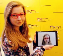 L’essayage virtuel permet enfin de se voir en 3D avec la création.