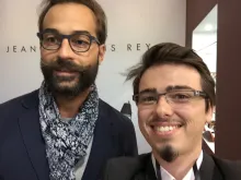 Vincent accompagné d'un designer JF Rey