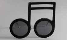 Monture en forme de notes de musique - Elton John