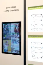 Système de coach virtuel. Le client peut avoir accès à l’ensemble des produits des magasins GrandOptical