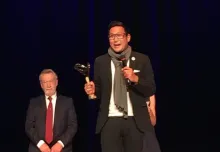 Blake Kuwahara est lauréat dans la catégorie "Monture optique" avec "Kahn"