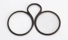 Bésicles, fanon de baleine, XVIIIe siècle  ©Musée de la Lunette  - coll. Essilor-Pierre Marly. Photo : Pierre Guénat